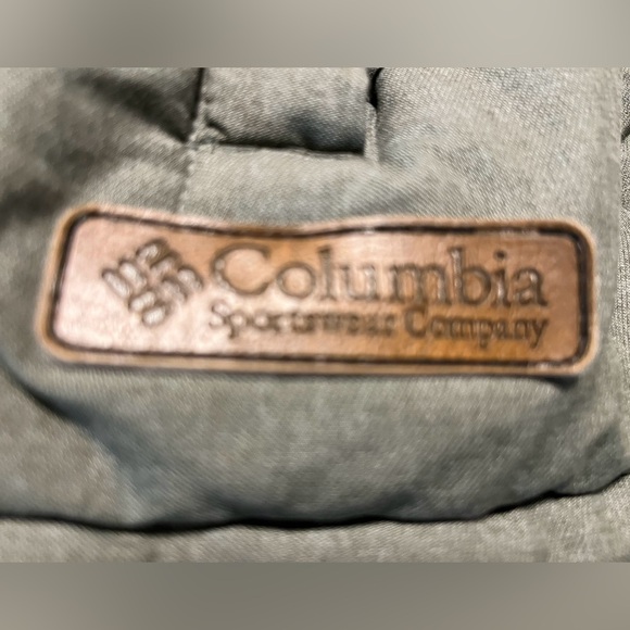 Men’s kahki green Columbia winter jacket. - Picture 6 of 9